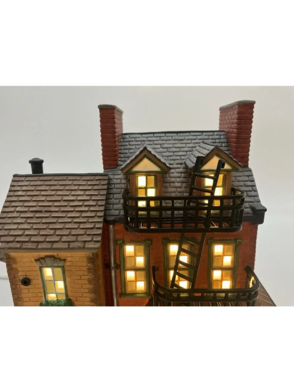Dept 56 Katie McCabe's Restaurant & Books Porcelain Building Vintage Retired